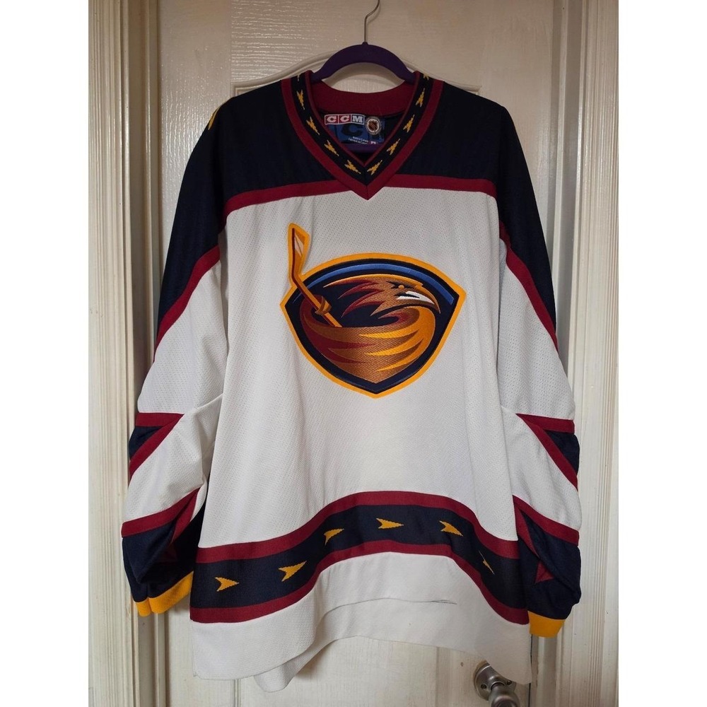 vintage CCM Atlanta Thrashers white hockey jersey team's‎ inaugural logo